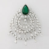 A STUNNING DIAMOND AND EMERALD BROOCH - Mona  Mehta - Auction of Fine Jewels