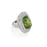 A REMARKABLE PERIDOT AND DIAMOND RING -    - Spring Auction of Jewels