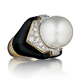 A CULTURED PEARL, DIAMOND AND ENAMEL RING - David  Webb - Spring Auction of Jewels