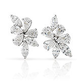A PAIR OF DIAMOND EAR CLIPS -    - Spring Auction of Jewels