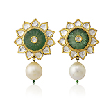 A PAIR OF EMERALD, PEARL AND DIAMOND EAR PENDANTS -    - Fine Jewels and Objets d'Art