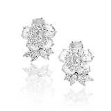 A PAIR OF DIAMOND EAR CLIPS -    - Fine Jewels and Objets d'Art
