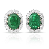 A PAIR OF EMERALD AND DIAMOND EAR CLIPS -    - Fine Jewels and Objets d'Art