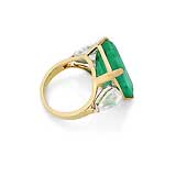 AN IMPORTANT EMERALD AND DIAMOND RING -    - Fine Jewels and Objets d'Art