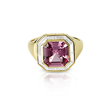 A SPINEL AND DIAMOND RING -    - Fine Jewels and Objets d'Art