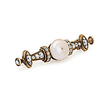 A PEARL AND DIAMOND BROOCH -    - Spring Auction of Fine Jewels