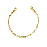 A DIAMOND AND GOLD BANGLE -    - Auction of Fine Jewels & Watches