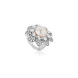 A PEARL AND DIAMOND `FLOWER` RING -    - Auction of Fine Jewels & Watches