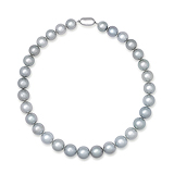 A PEARL NECKLACE -    - Auction of Fine Jewels and Watches