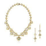 A SUITE OF DIAMOND JEWELRY -    - Auction of Fine Jewels and Watches