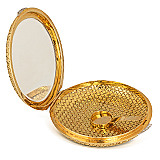 A GOLD COMPACT CASE, BY VAN CLEEF & ARPELS -    - Auction of Fine Jewels & Watches