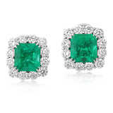 A MAGNIFICENT PAIR OF EMERALD AND DIAMOND EAR CLIPS -    - Auction of Fine Jewels & Watches