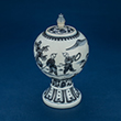 BLUE AND WHITE GLOBULAR PORCELAIN JAR WITH COVER ON FLARED FOOT - Asian Art