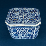 BLUE AND WHITE PORCELAIN CRICKET BOX -    - Asian Art