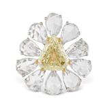 COLOURED DIAMOND RING -    - Online Auction of Fine Jewels and Silver