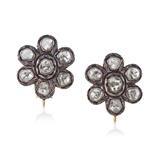  PAIR OF DIAMOND ‘POLKI‘ EARRINGS -    - Online Auction of Fine Jewels and Silver