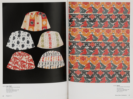 Multiple Authors - Assorted Books on Indian Textiles [Set of 5